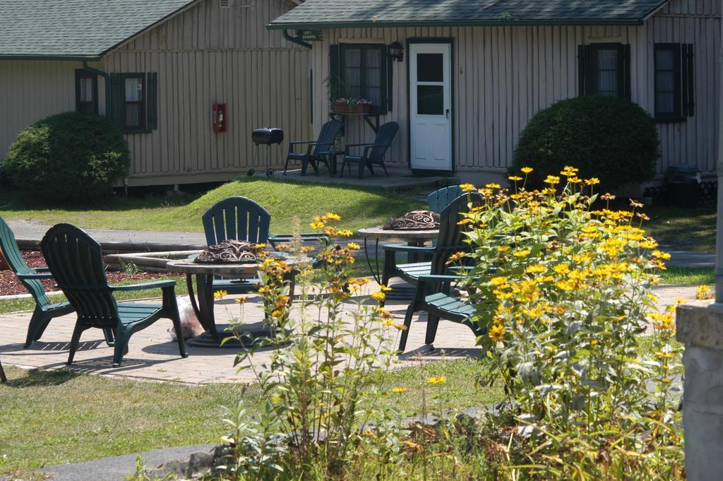 Lincoln Log Colony Hotel Lake George Kültér fotó