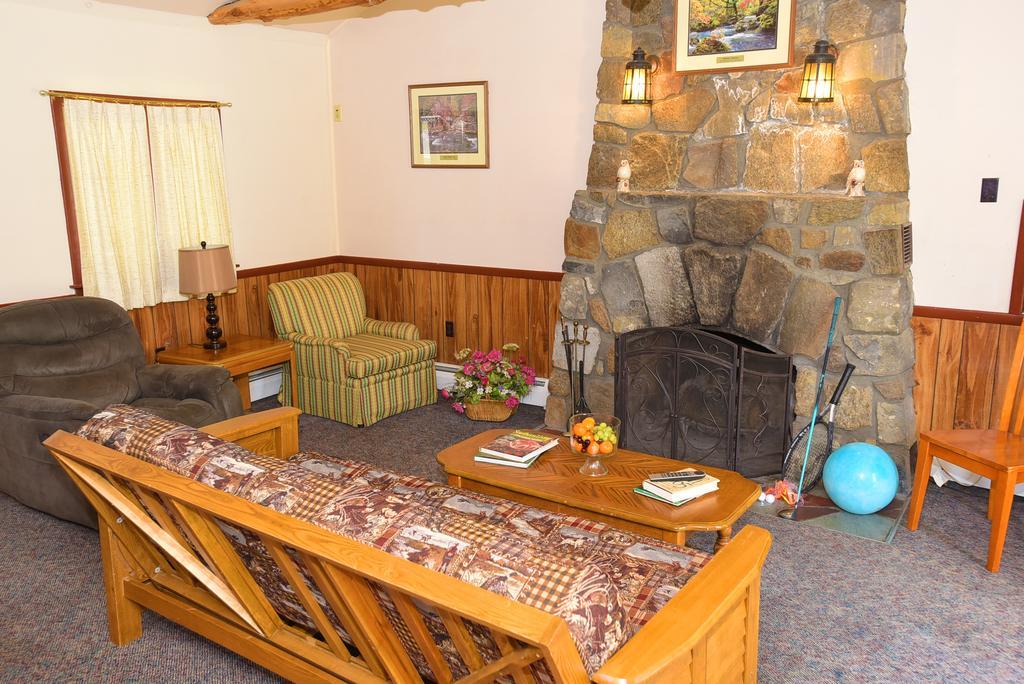 Lincoln Log Colony Hotel Lake George Kültér fotó