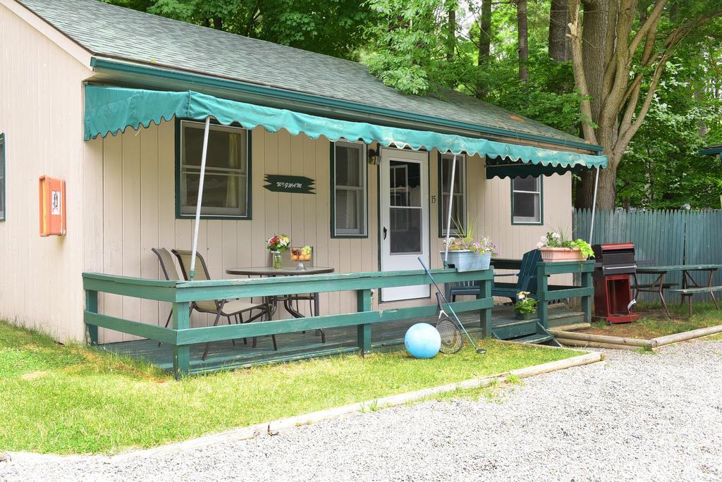 Lincoln Log Colony Hotel Lake George Kültér fotó
