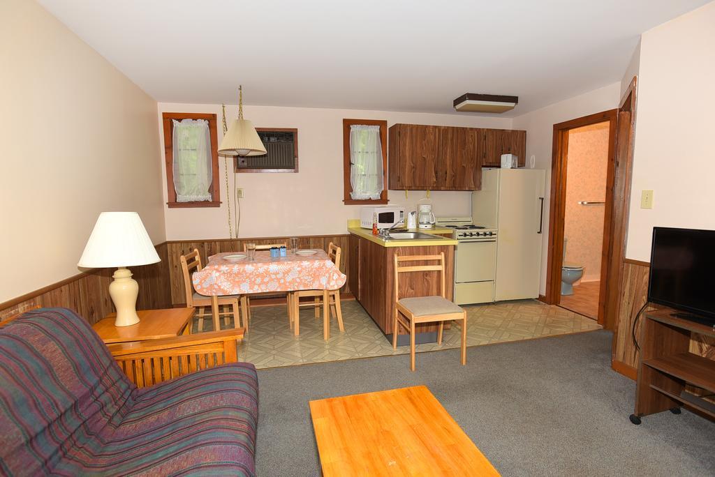 Lincoln Log Colony Hotel Lake George Kültér fotó